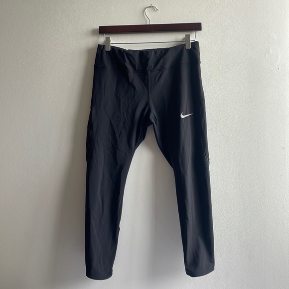 Nike Capri Leggings Large - Picture 7 of 8